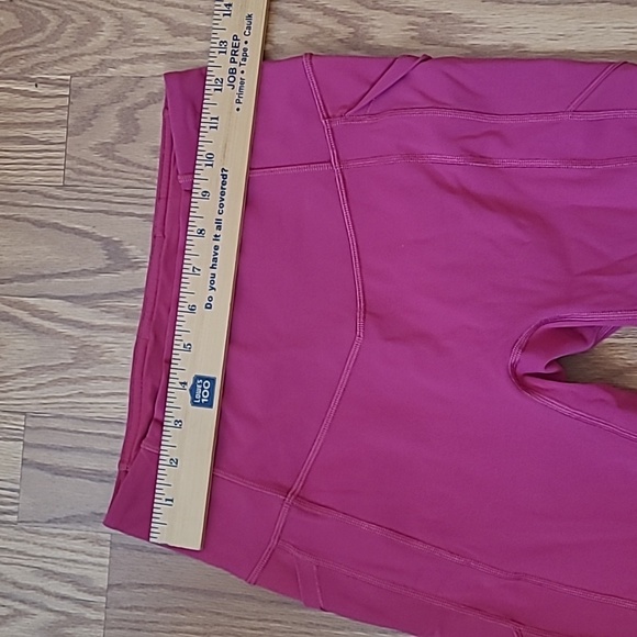 Lululemon All The Right Places Crop II *23" Size 6 - Picture 7 of 13